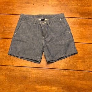 Really comfy jean pants.worn a few times